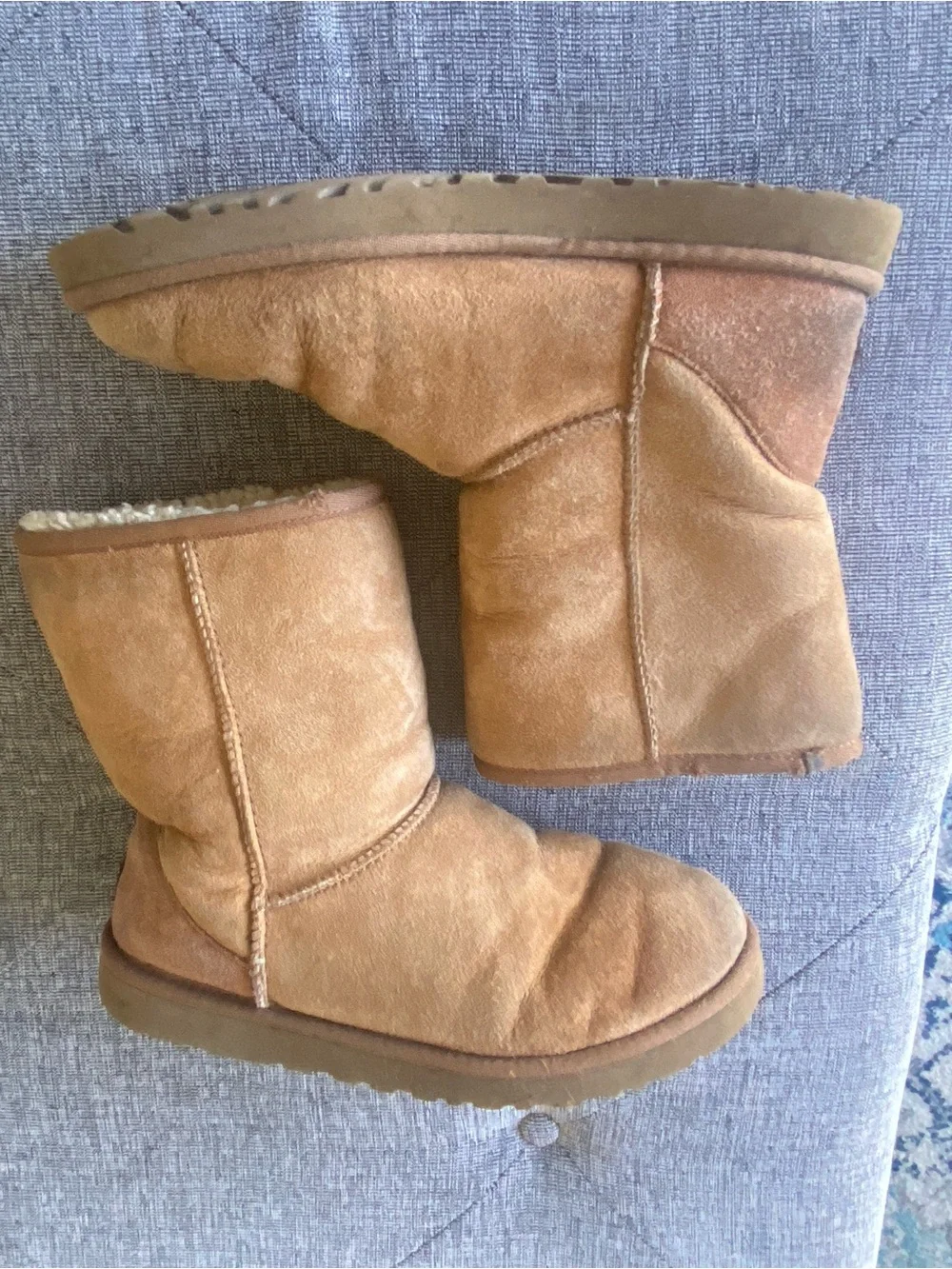 UGG Australia Classic Short Cuffable Shearling Boots Chestnut Women's Size 8